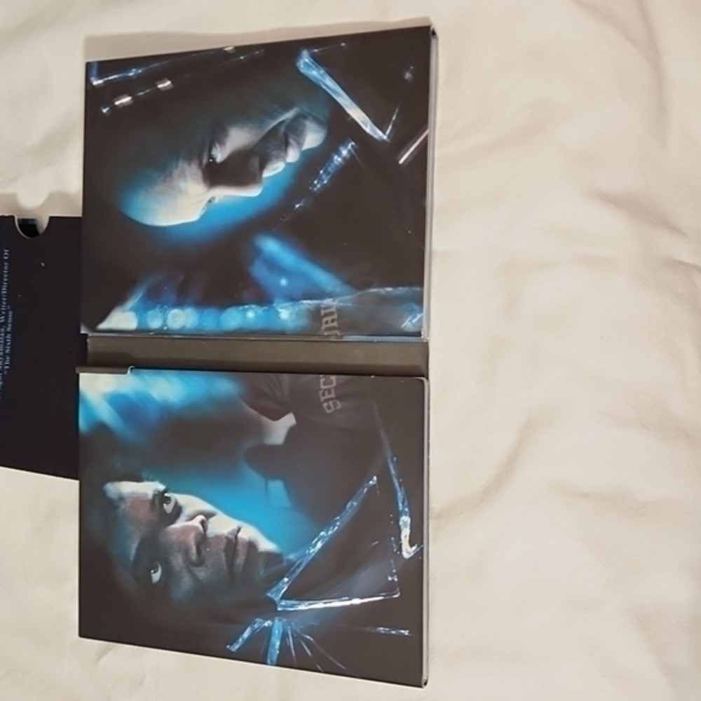 Unbreakable 2 DVD Set - Picture 3 of 8